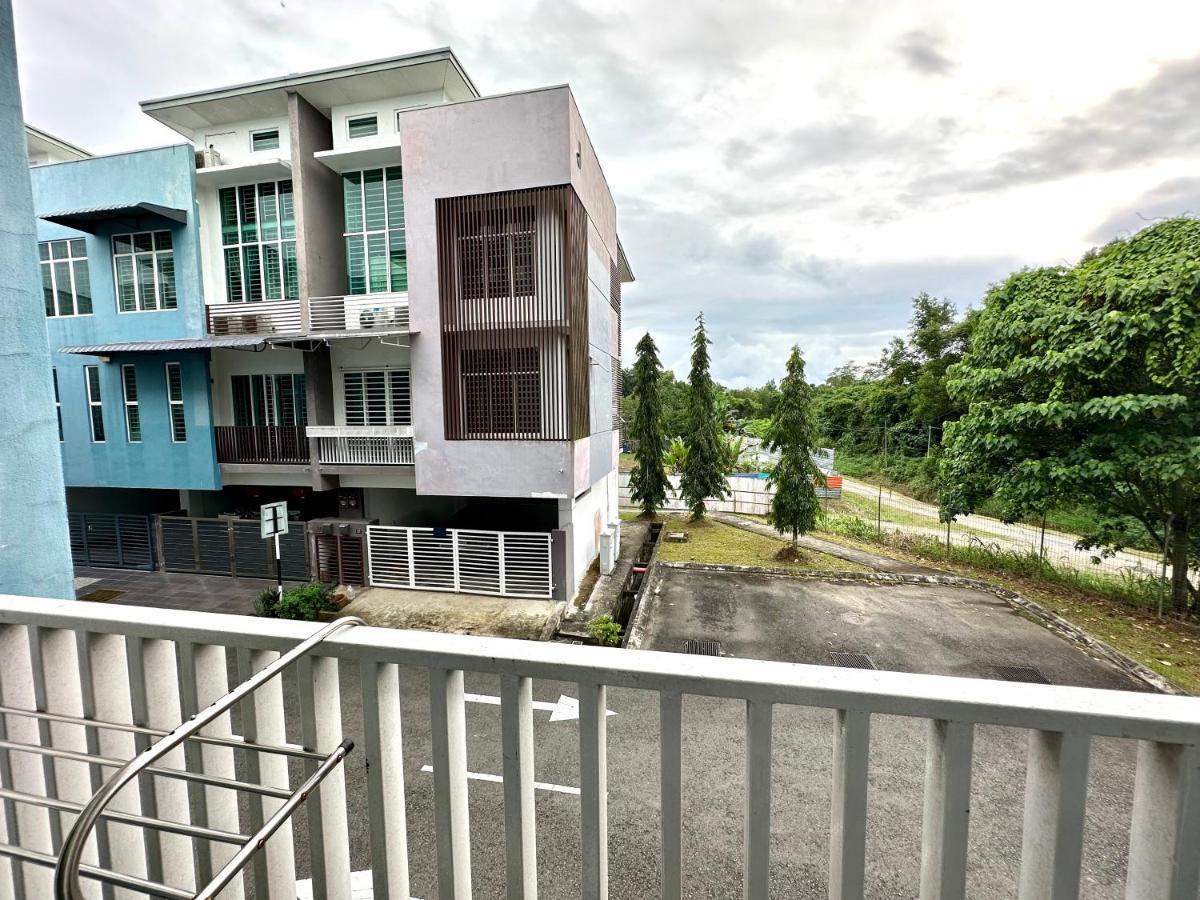 Springfield 3-Storey Cheerful Townhouse #Yoyo Homestay 仙那港 外观 照片