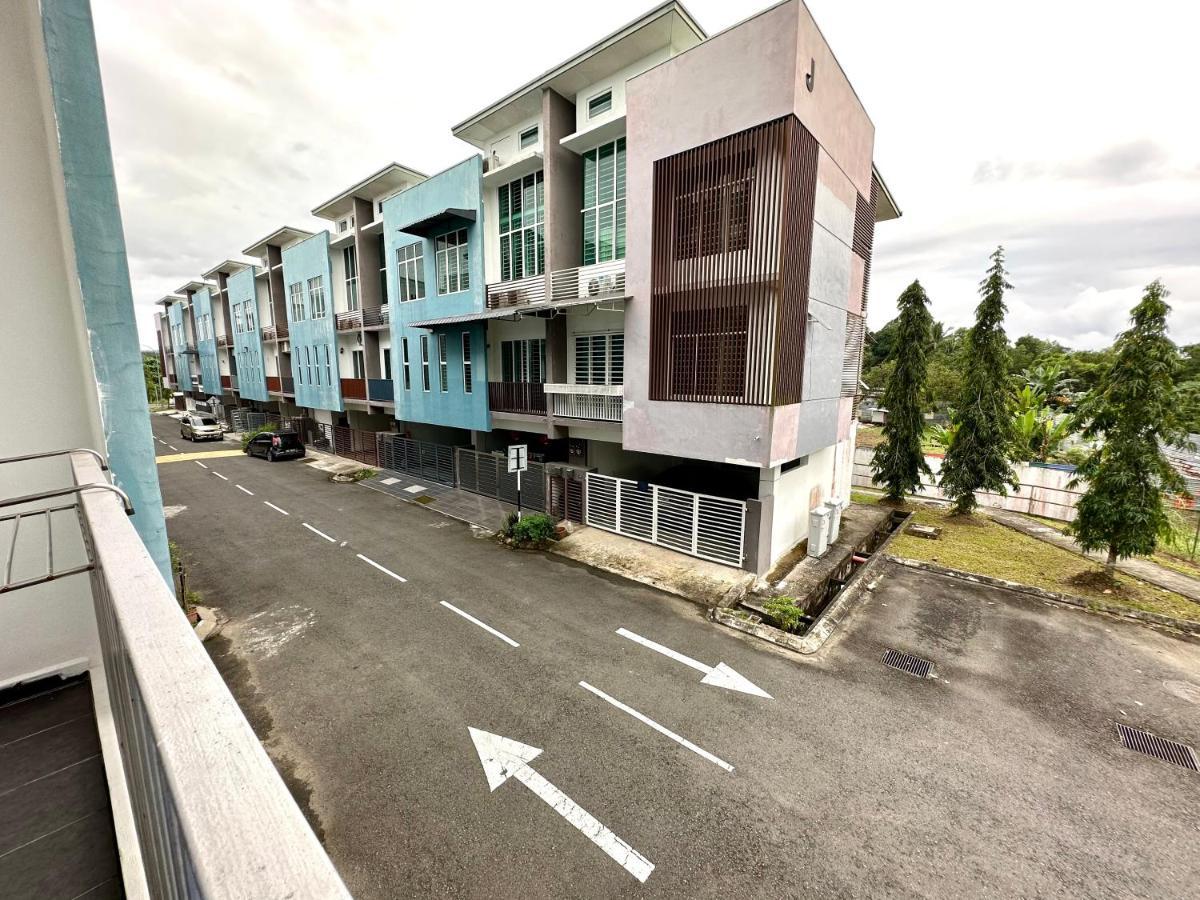 Springfield 3-Storey Cheerful Townhouse #Yoyo Homestay 仙那港 外观 照片